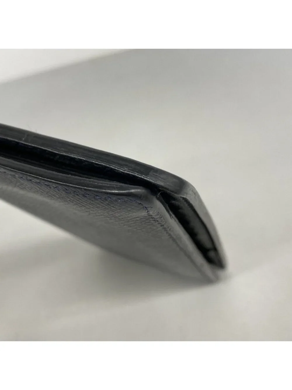 Louis Vuitton Wallet Taiga Portefeuille Brazza Boreal
